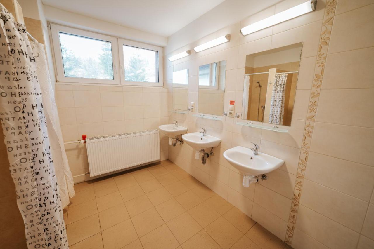 Dom Horskej Sluzby Hostel Terchová Buitenkant foto